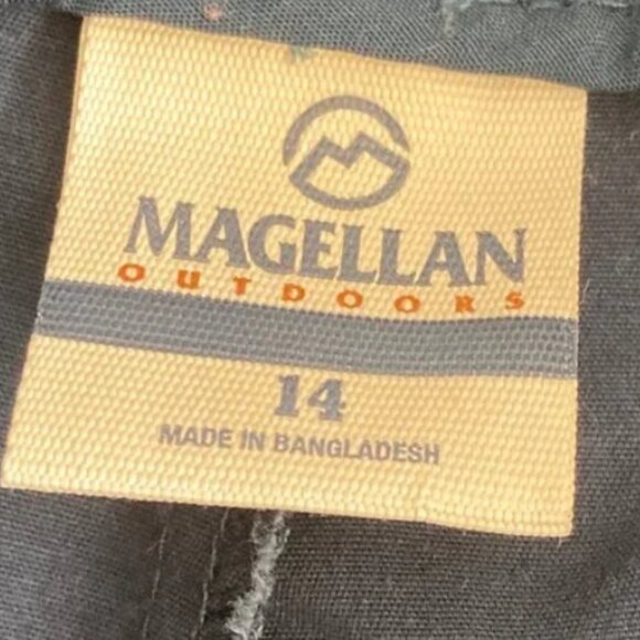 Magellan Outdoors Navy Blue Red White Stars Chino Shorts Mid Rise 14 - Picture 2 of 5